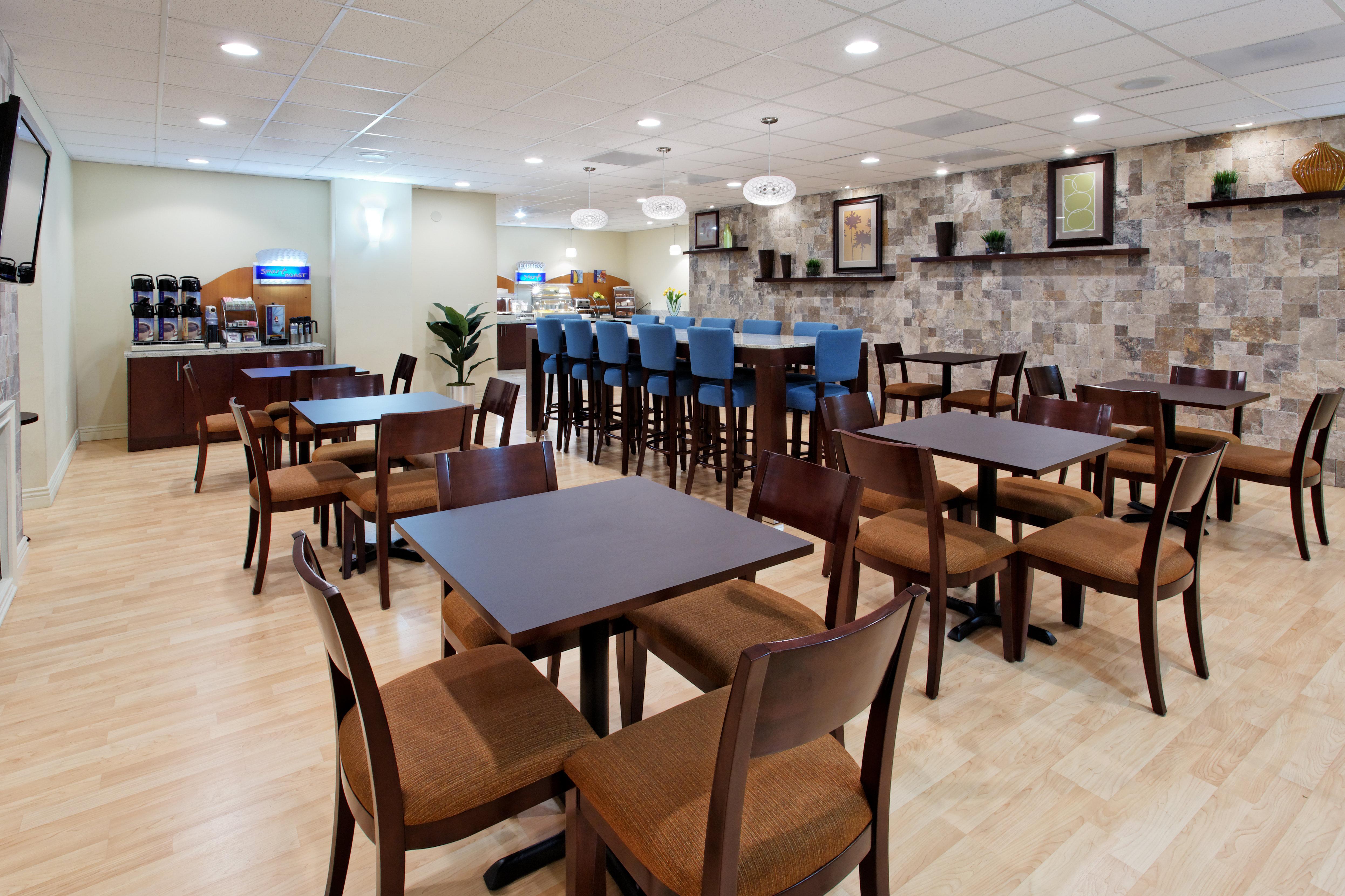 Holiday Inn Express Benicia By Ihg Exterior foto