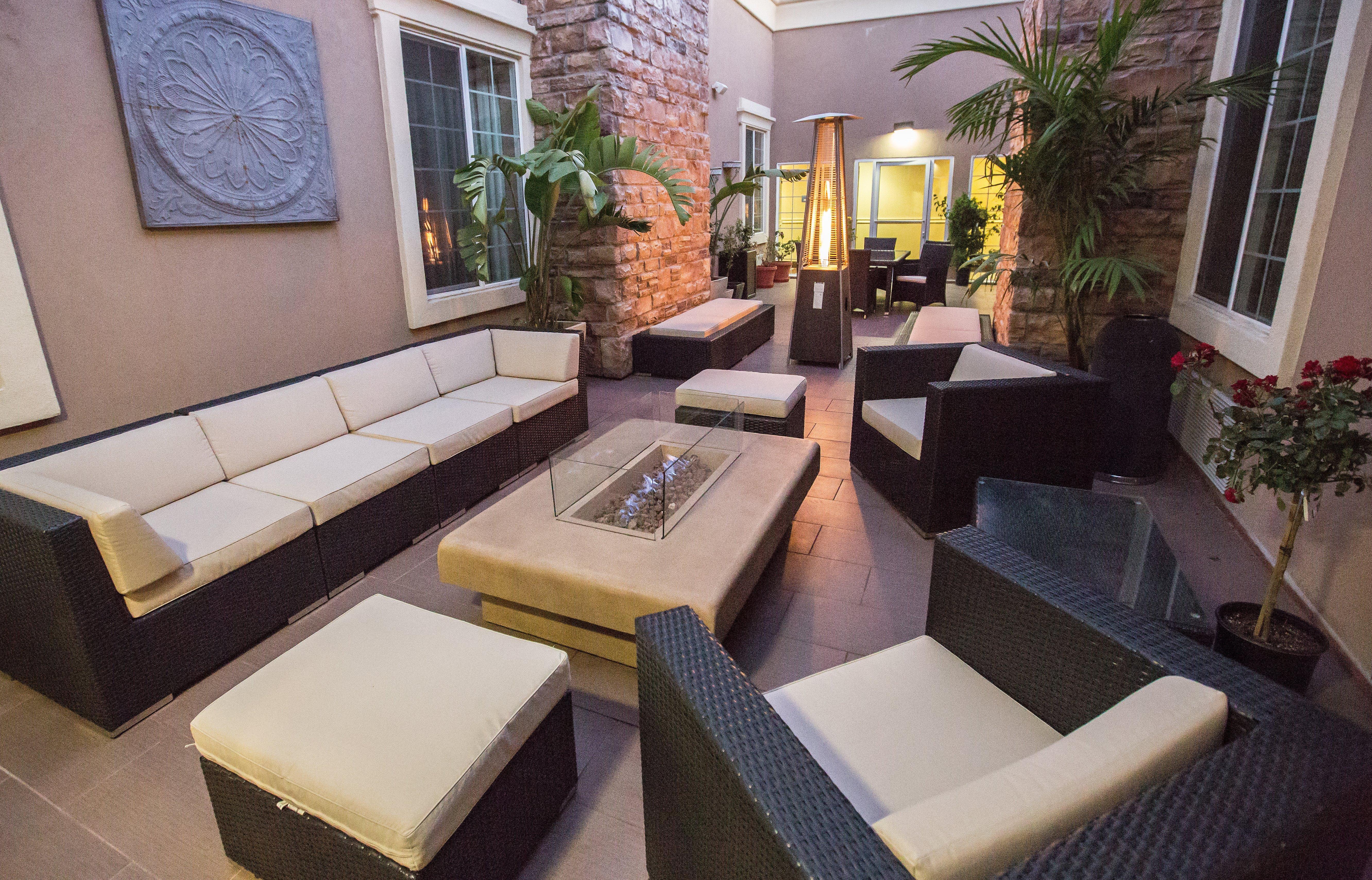 Holiday Inn Express Benicia By Ihg Exterior foto